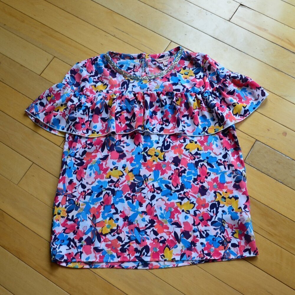 Juicy Couture ruffle layer floral top w bling Size M
